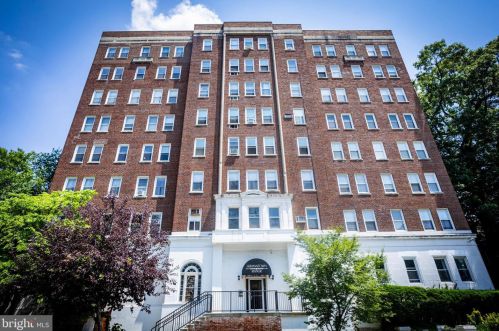 400 Hortter St, Philadelphia PA  19119-3653 exterior