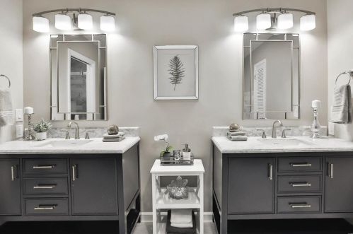 1245 Paloma Dr, Saint Louis MO  63131-1038 exterior