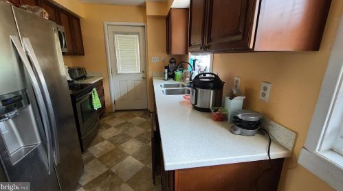 3005 Cottman Ave, Philadelphia PA 19149-1605 exterior