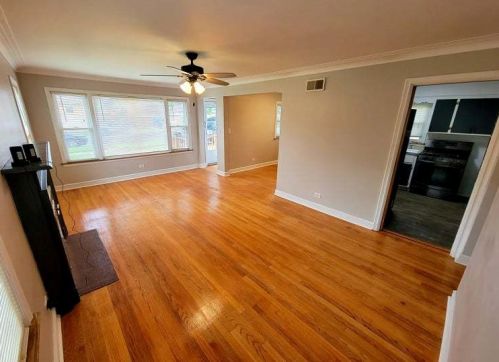 2817 97th St, Chicago IL  60617-5054 exterior