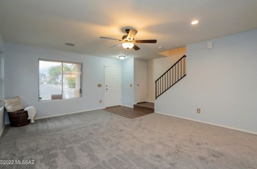 2213 Mcconnell Dr, Tucson AZ 85710-8091 exterior