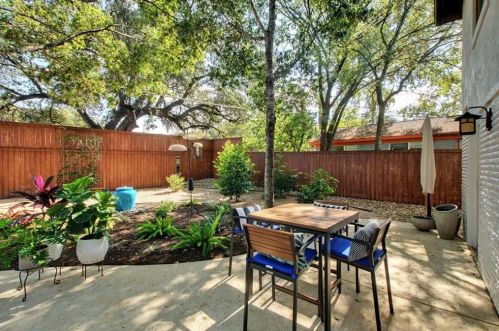 2307 Alta Vis Ave, Austin TX 78704-5229 exterior