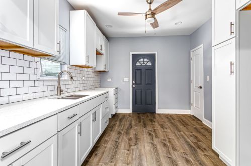 1003 Wilcox, Joliet IL 60435-6932 exterior