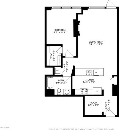 1305 Michigan Ave, Chicago IL  60605-3284 exterior