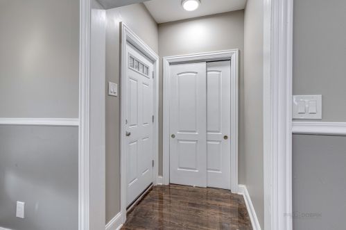 3048 80th St, Chicago IL  60617-1437 exterior