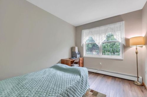 2478 Mt Hope Rd, Middletown NY 10940-7317 exterior