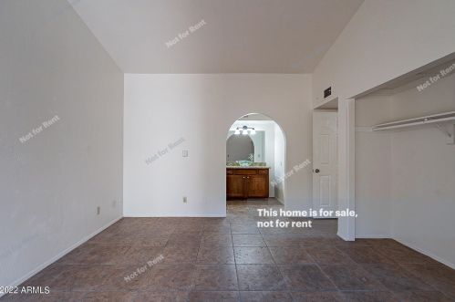 1393 Tamarisk Dr, Chandler AZ  85224-8502 exterior