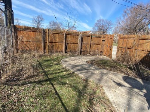 7300 Morgan St, Chicago IL 60827-6223 exterior