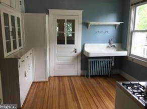 7200 Carroll Ave, Silver Spring MD  20912-4642 exterior