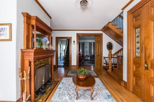 104 Winthrop St, Taunton MA 02780-4162 exterior