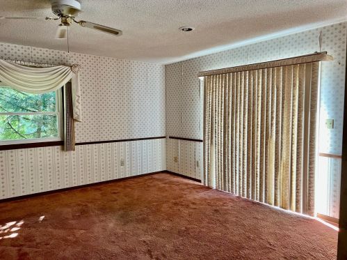 1649 Tyler Rd, Meskegon MI 49445-9320 exterior