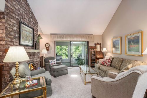 4177 Indian Spg Dr, Wyoming MI exterior