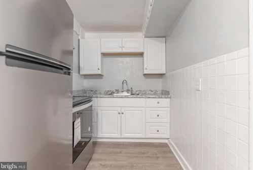 321 Mulberry St, Darby PA 19023-1718 exterior