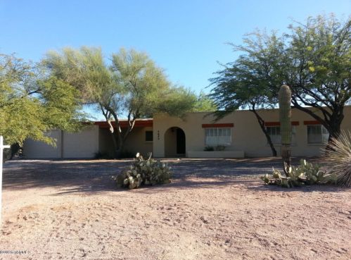 7642 Cerco De Los Amigos, Tucson AZ  85704-2033 exterior
