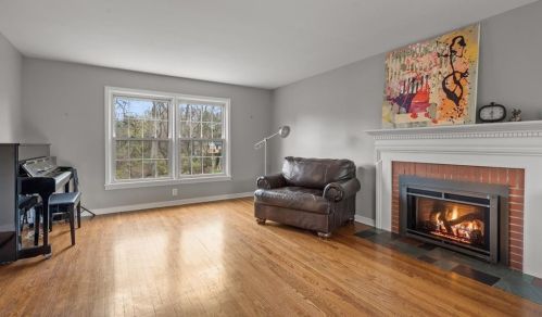 250 Chapel Ridge Rd, Pittsburgh PA  15238-1832 exterior