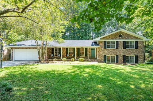 4815 Cambridge Dr, Atlanta, GA 30338-5005