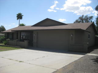 4011 Shangri La Rd, Phoenix AZ  85028-2915 exterior
