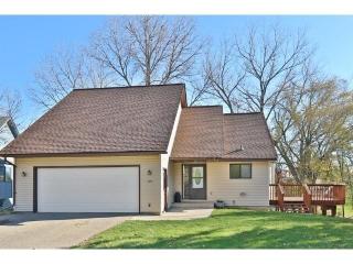 110152 Stanford Cir, Chaska, MN 55318-1349
