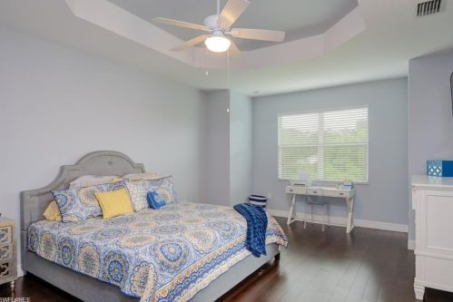 6606 Marbella Dr, Naples FL 34105-5040 exterior