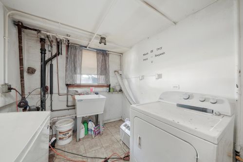 5759 63 Pl, Chicago IL 60638-5414 exterior