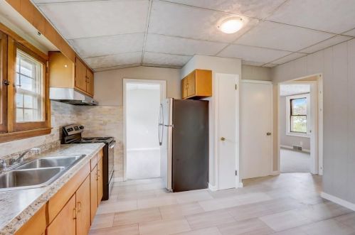 117 65, Milwaukee WI 53213-4018 exterior