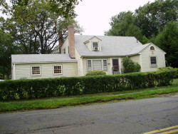 121 Cherry St, Newton, MA 02465-1238