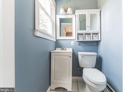 966 Claire Ave, Huntingdon Valley PA 19006-8623 exterior