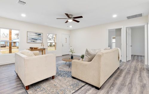 2850 Fls Dr, Dallas TX 75211-9008 exterior