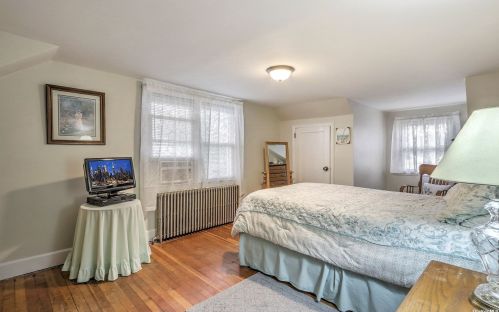 148 Frederick Ave, Babylon NY 11702-2103 exterior