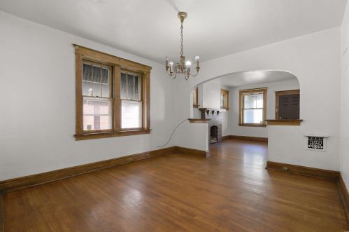 5536 Emerson Ave, Saint Louis MO 63120-2240 exterior