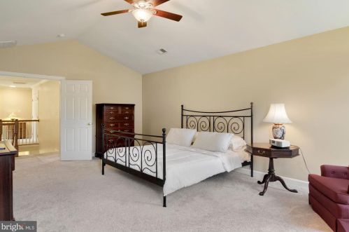 916 Brick Mnr Cir, Silver Spring MD 20905-3819 exterior