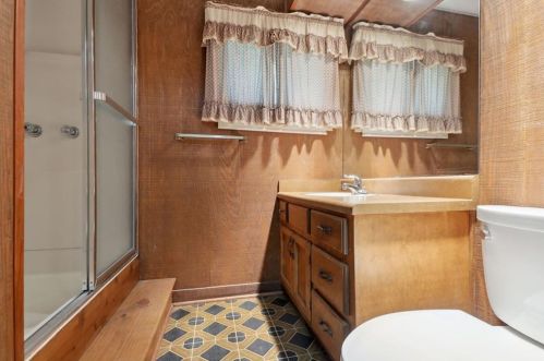 1768 Morris Landers Dr, Atlanta GA  30345-4102 exterior