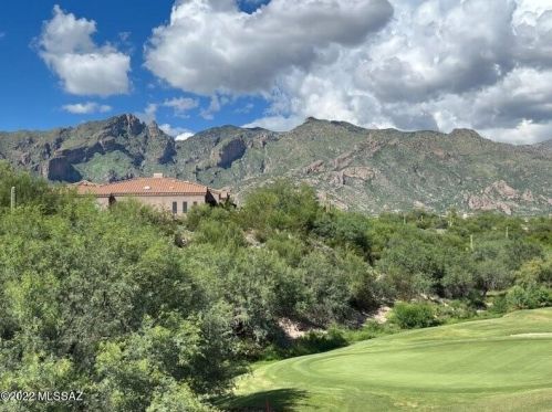 4061 Quiet Moon Dr, Tucson AZ  85718-3427 exterior