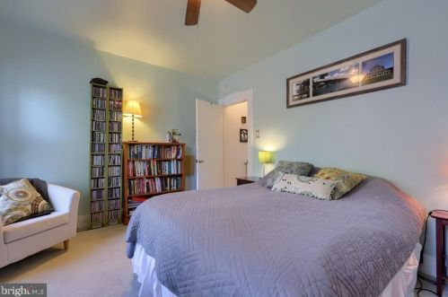 123 Plum St, Lancaster PA 17602-2959 exterior