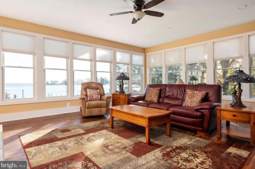 3717 Parke Dr, Edgewater MD 21037-4115 exterior