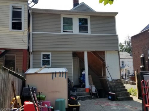12 Southard St, Paterson NJ 07501-3113 exterior