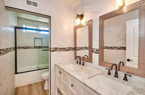 17522 Medford Ave, Tustin CA  92780-1922 exterior