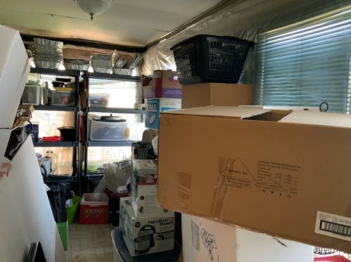 1305 Mayfield Ave, Chicago IL 60638-4405 exterior