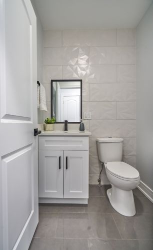 4452 Leland Ave, Chicago IL  60630-4043 exterior