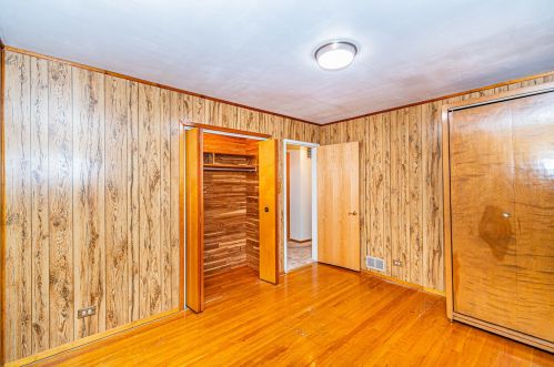 2840 10 Ave, Broadview IL 60153-1926 exterior