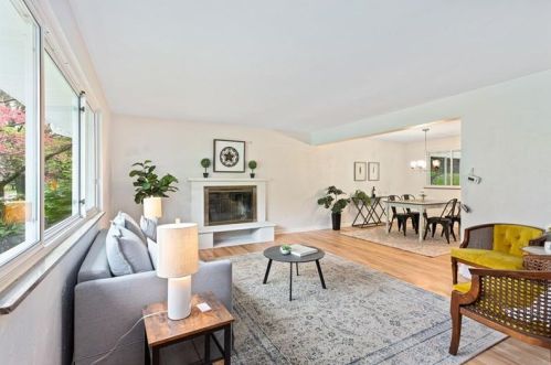 1909 Beulah Rd, Pittsburgh PA  15235-5006 exterior