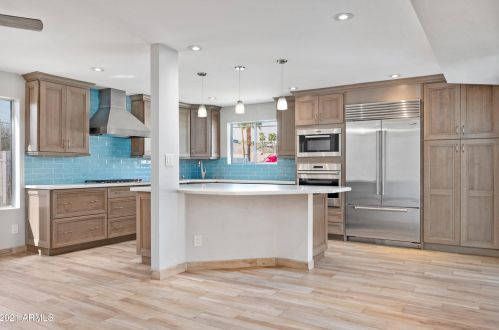 14802 3rd Ave, Phoenix AZ 85027-4747 exterior