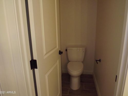 48118 Coyote Pass Rd, Phoenix AZ exterior