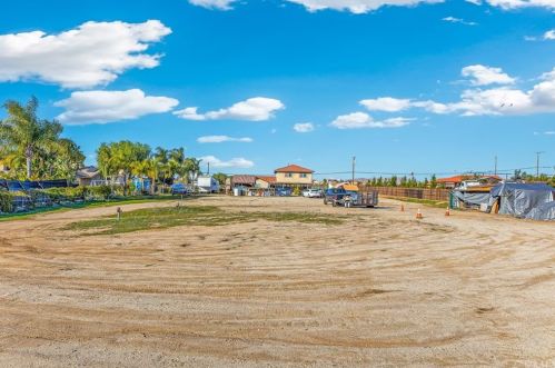 19915 Mariposa Ave, Riverside CA 92508-9613 exterior