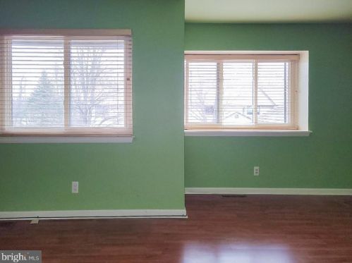 13 Sparrow Cir, Fredon NJ 07860-1493 exterior