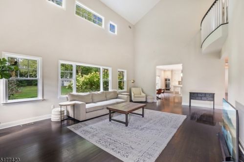 62 Dale Dr, Chatham Township NJ  07928-1639 exterior