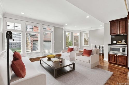 855 Bennaville Ave, Bham MI  48009-3668 exterior