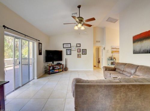 2507 54 Ave, Naples FL 34120-1482 exterior