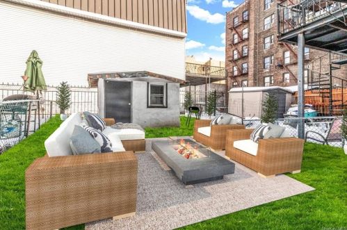 572 Prospect Ave, Bronx NY 10455-1809 exterior