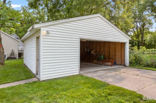 723 Maridell Ave, Grand Rapids MI 49504-4853 exterior